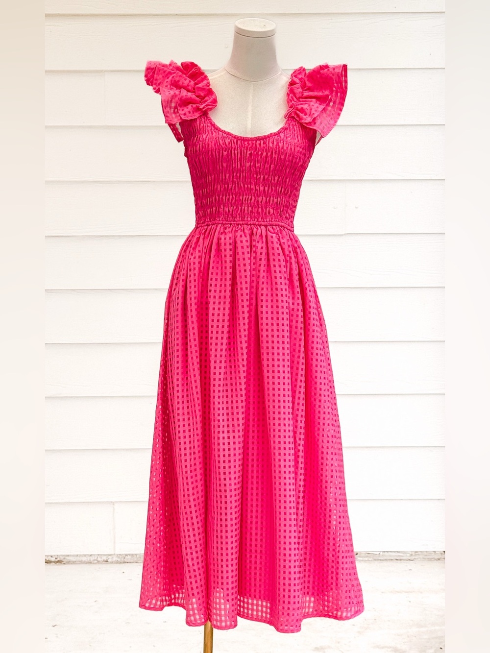 Boutique hot pink smocked dress party event vacation brunch NWOT Size Small